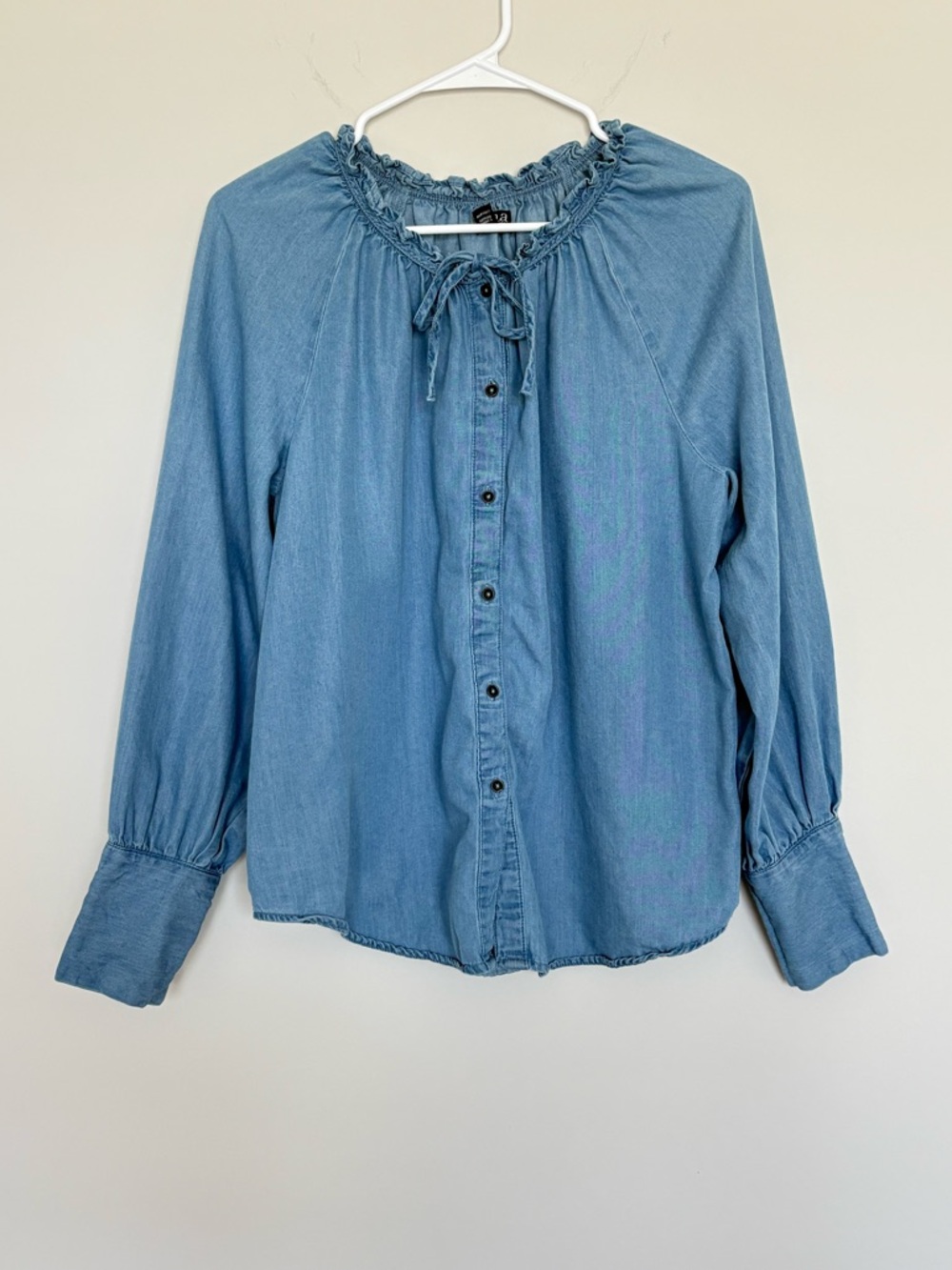 a.n.a Denim scoop neck button down chambray shirt Size M